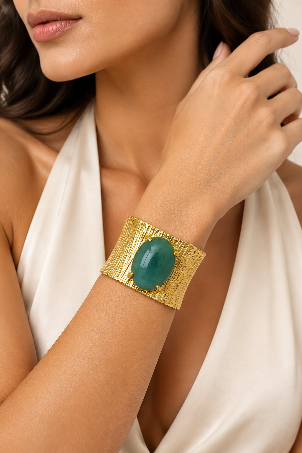 Brazalete en Aleación y Resina Acrílica Colección ELENA