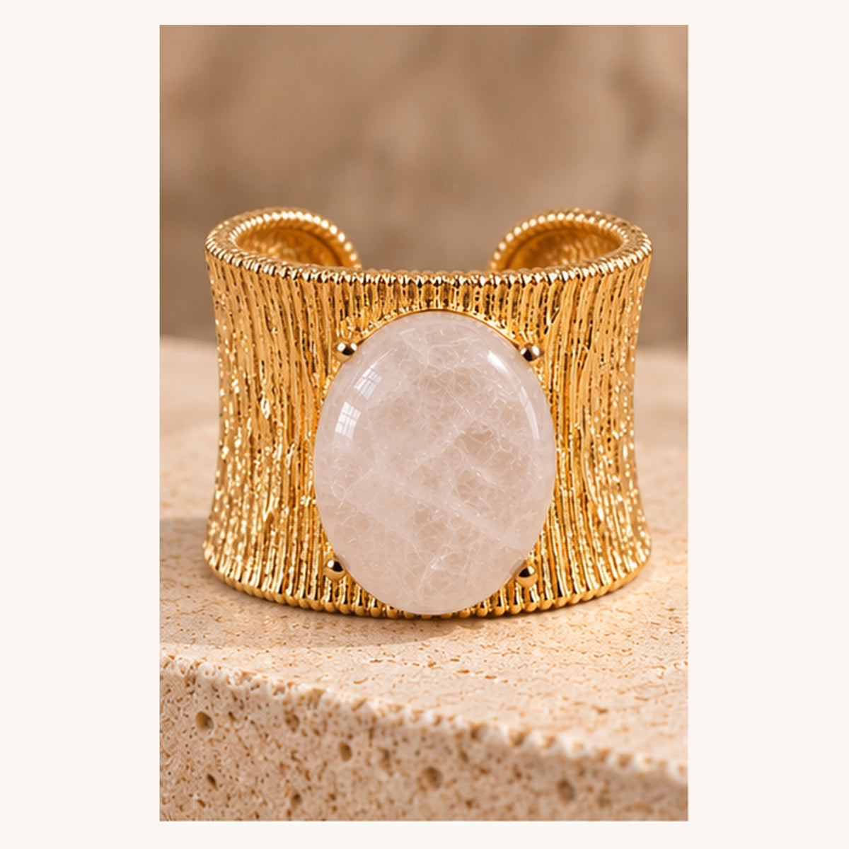 Brazalete en Aleación y Resina Acrílica Colección ELENA