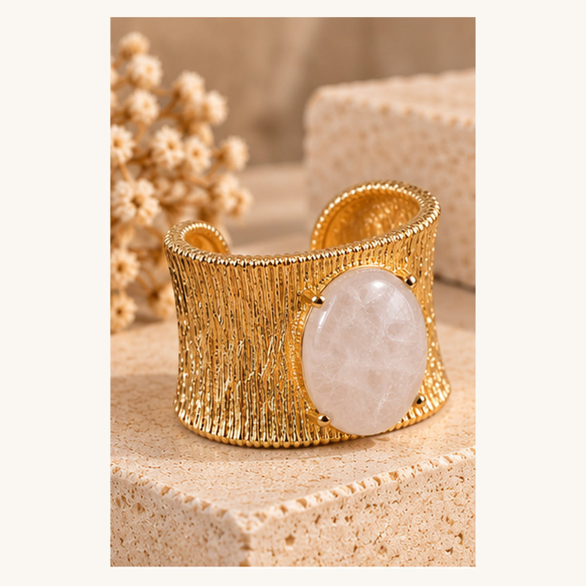 Brazalete en Aleación y Resina Acrílica Colección ELENA