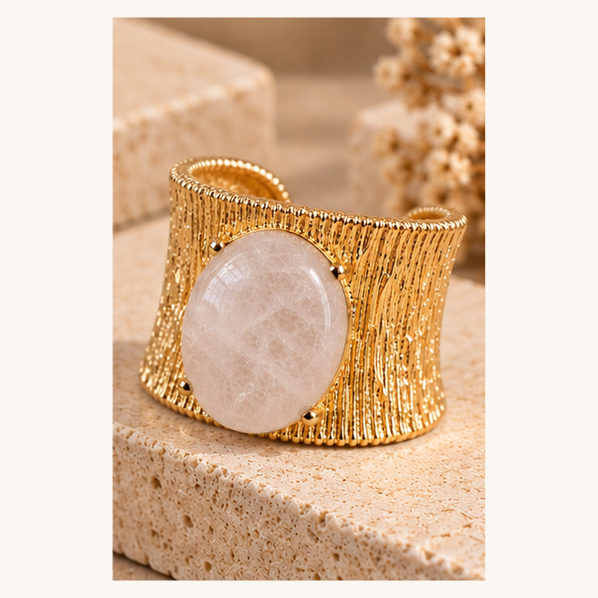 Brazalete en Aleación y Resina Acrílica Colección ELENA