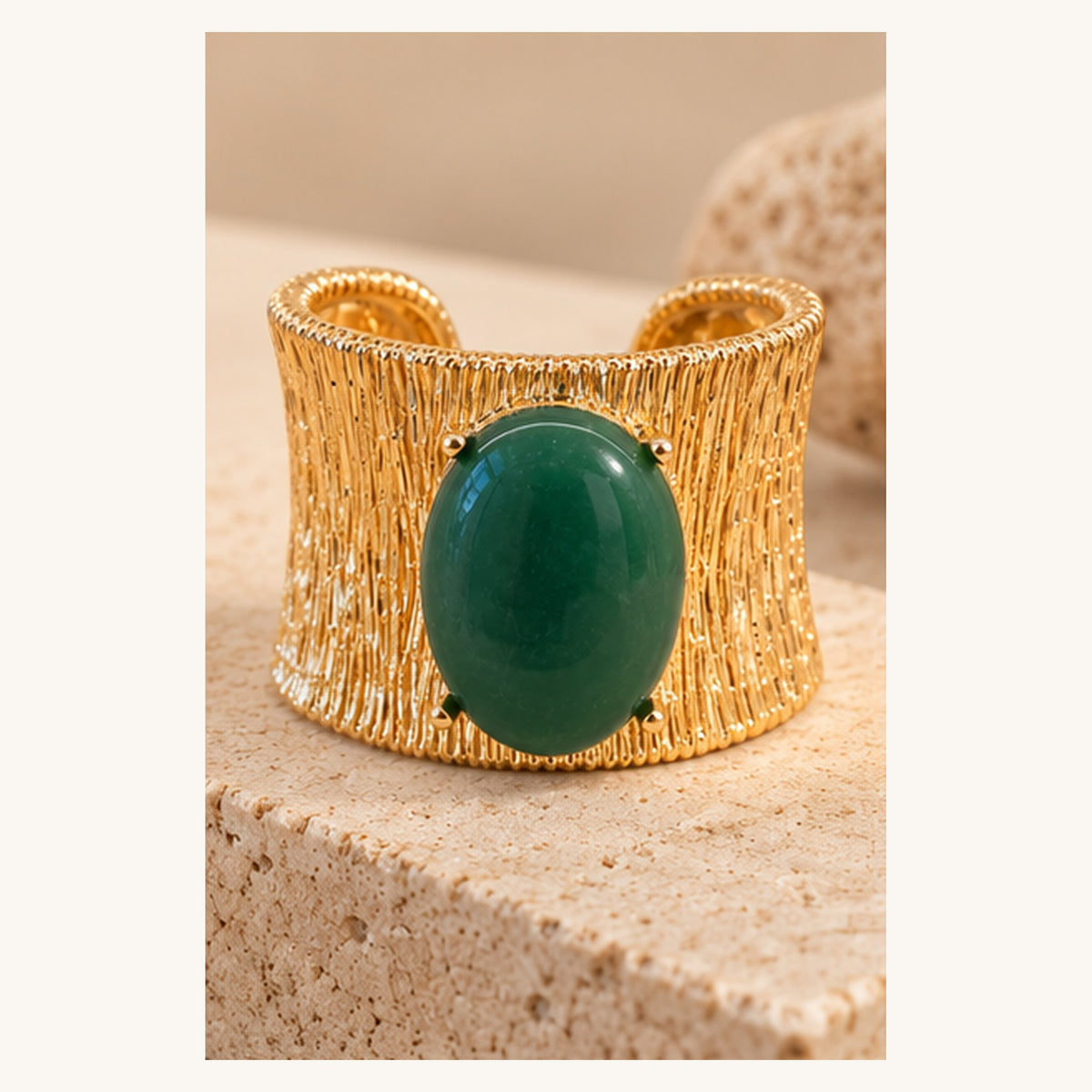 Brazalete en Aleación y Resina Acrílica Colección ELENA