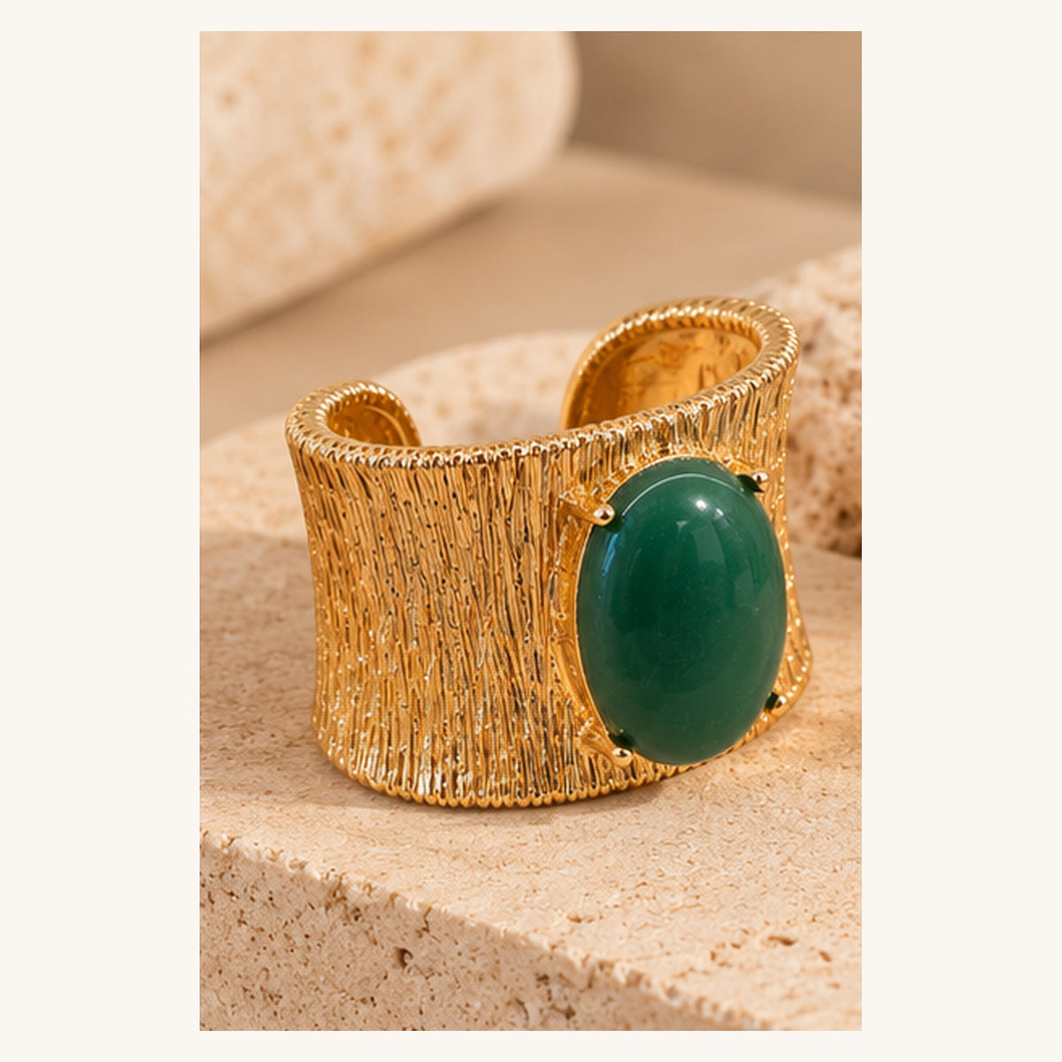 Brazalete en Aleación y Resina Acrílica Colección ELENA